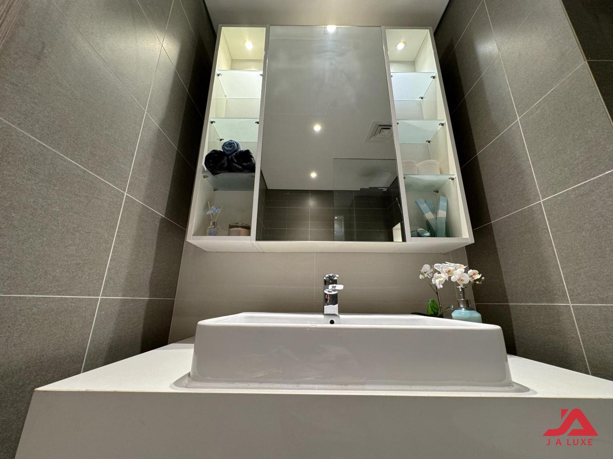 Cozy Sea View Apt In Liv Residence Tower, Dubai Marina Cozy Marina & Sea View Apt In Bay Central Tower With Modern Gym & Pool, Steps To Jbr Beach & Metro 외부 사진